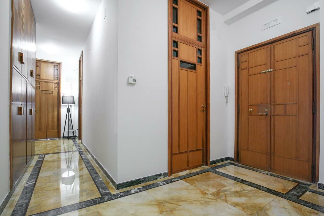 Starhost - Golden Apartments Σαλέρνο Εξωτερικό φωτογραφία